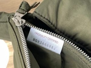 보테가베네타 패디드 테크 카세트백 628951-16 - 이미지 5