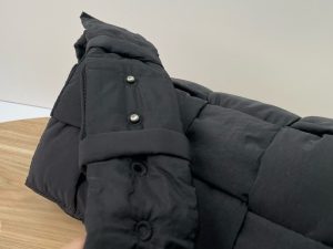 보테가베네타 패디드 테크 카세트백 628951-18 - 이미지 7