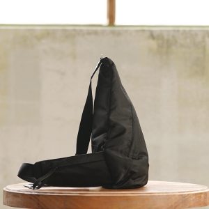Alternative view of 프라다 리나일론 체스트백 2VZ092