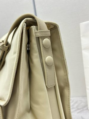프라다 리나일론 미디엄 패드 숄더백 1BD255-3 - 이미지 4