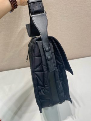 프라다 라지 패드 숄더백 1BD256-4