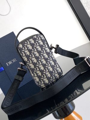 디올 파우치 핸드폰 가방 20BCA326YSE