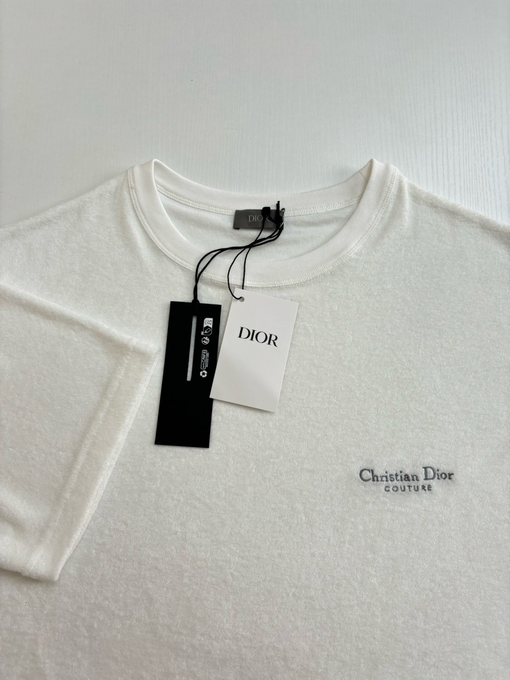 디올 티셔츠 25SS 66ST207-2