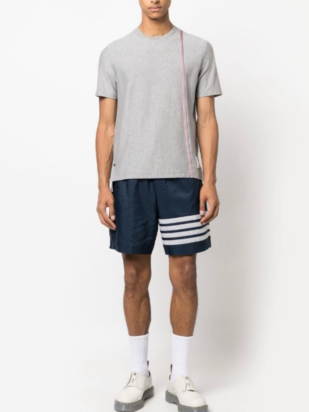 톰브라운 티셔츠 25SS D10560-3