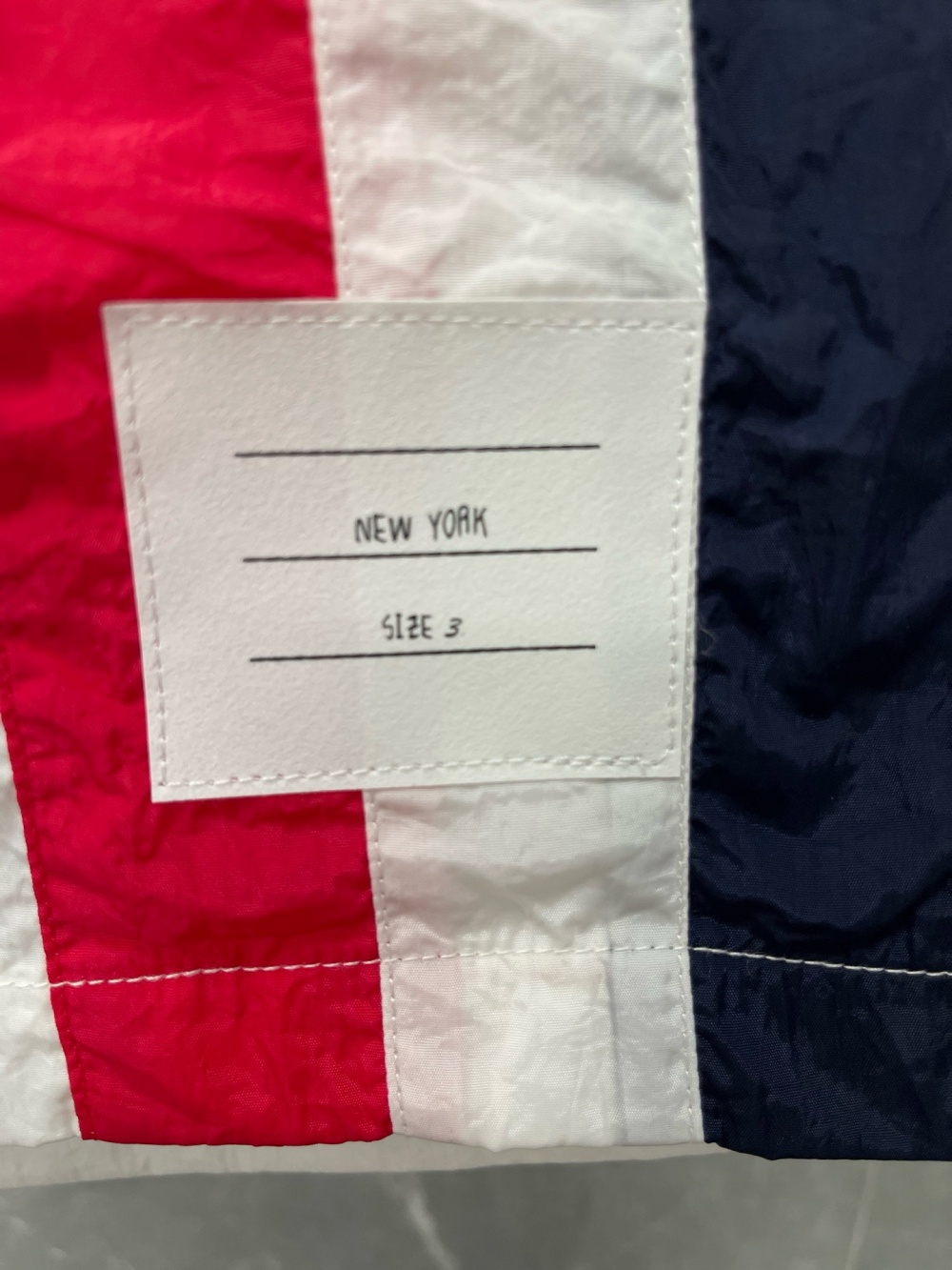 톰브라운 반바지 25SS D10563