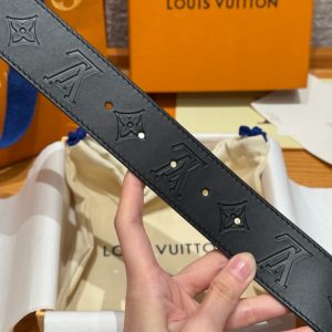 루이비통 벨트 M8933 - 이미지 8
