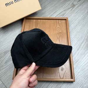 미우미우 야구모자 볼캡 MAO106