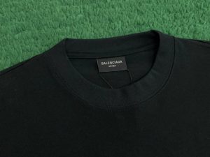 발렌시아가 티셔츠 25SS RA1085-2 - 이미지 7