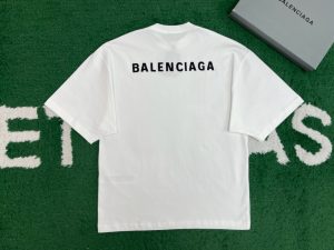 발렌시아가 티셔츠 25SS RA1085