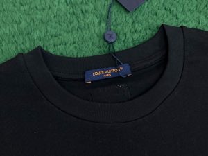 루이비* 티셔츠 25SS RA1096 - 이미지 7