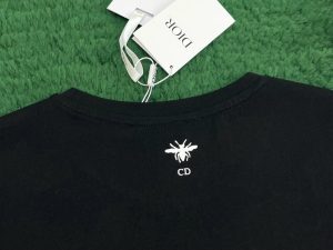 디올 여성 티셔츠 25SS RA1099 - 이미지 5