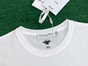 디올 여성 티셔츠 25SS RA1099-2 - 이미지 6