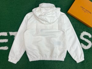 루이비통 바람막이 25FW RA1102