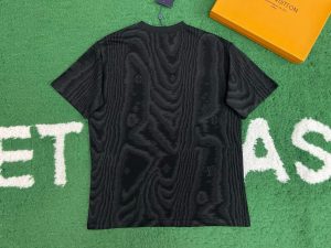 루이비통 티셔츠 25SS RA1114