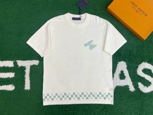 루이비통 티셔츠 25SS RA1115