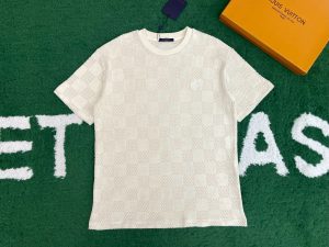 루이비통 티셔츠 25SS RA1116