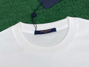 루이비* 티셔츠 25SS RA1128 - 이미지 8