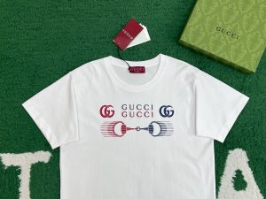구찌 티셔츠 25SS RA1130-3 - 이미지 4