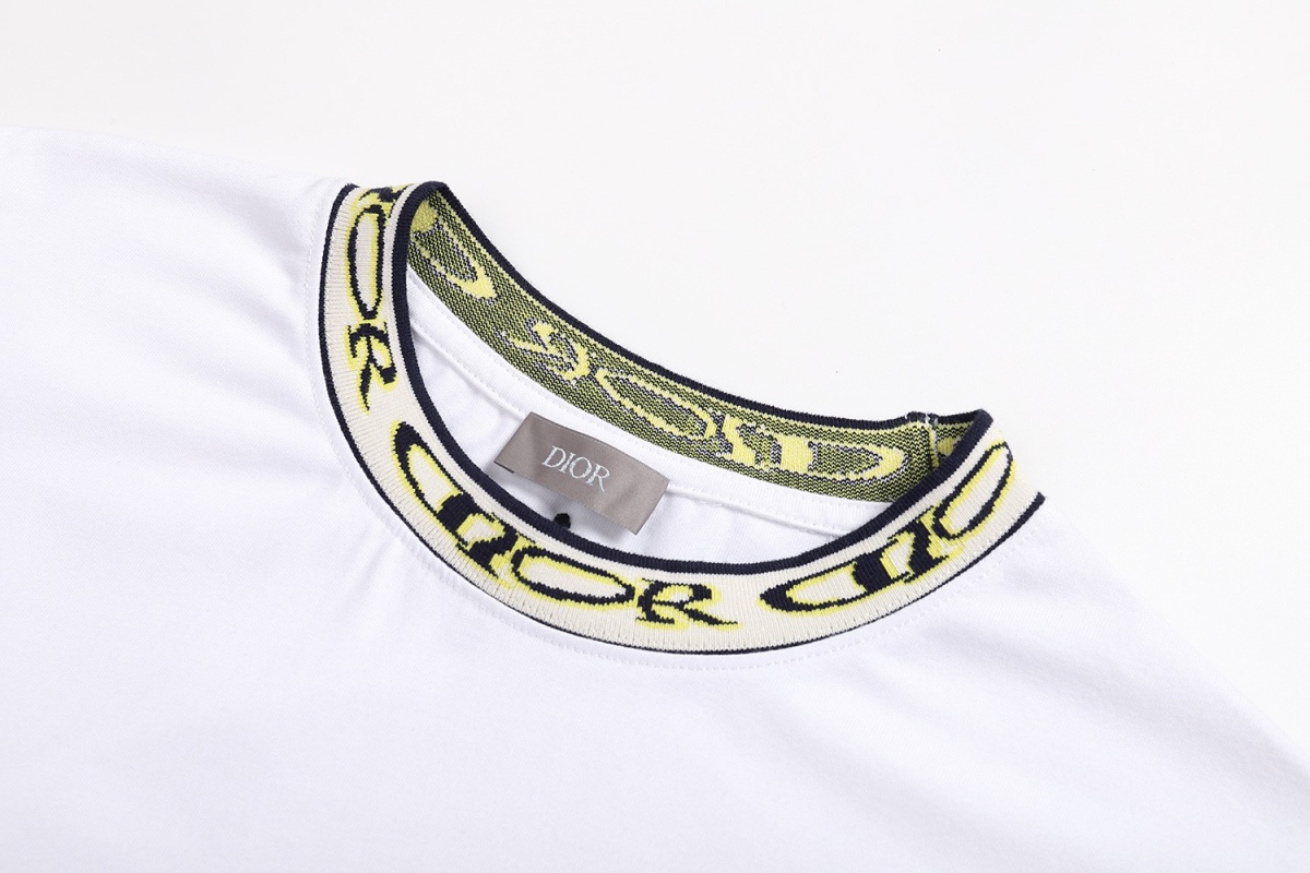 디올 티셔츠 25SS 66ST251