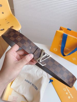 루이비통 벨트 M0212