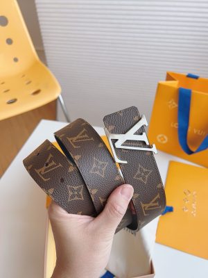 루이비통 벨트 M0821