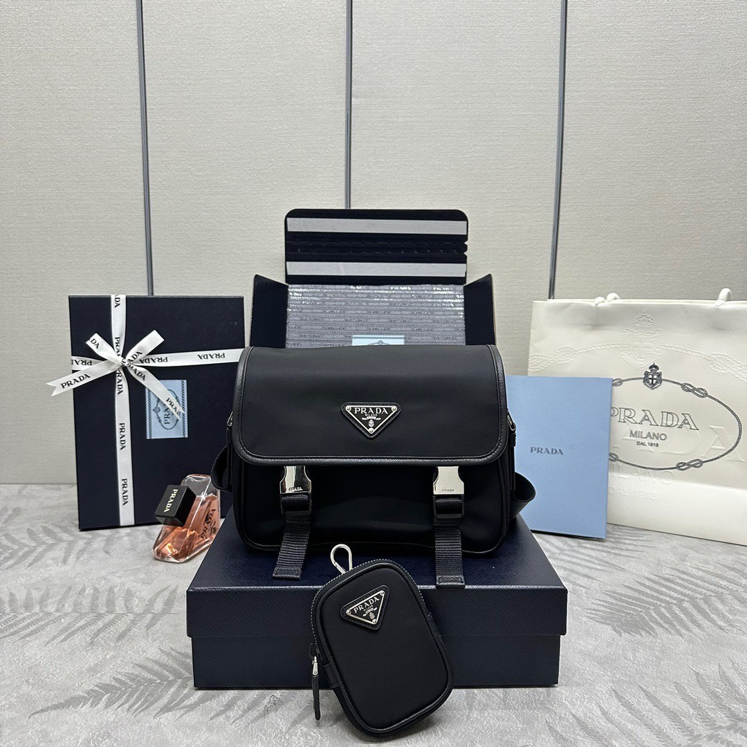 프라다 리나일론 및 사피아노 가죽 숄더백 2VD034