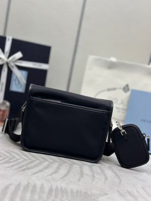 프라다 리나일론 및 사피아노 가죽 숄더백 2VD034