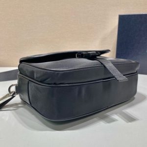 프라다 리나일론 숄더 크로스백 2VH133