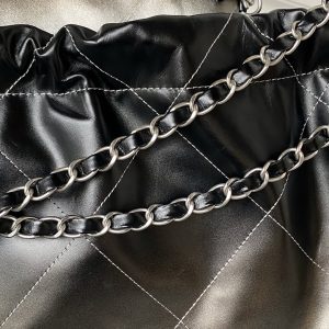 샤넬 22백 미디엄 AS3261 블랙 블랙 - 이미지 9
