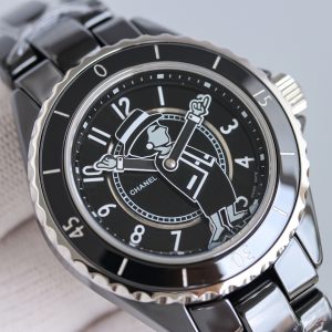 샤넬 J12 시계 블랙 오토메틱 38mm