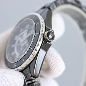 샤넬 J12 시계 블랙 오토메틱 38mm - 이미지 7