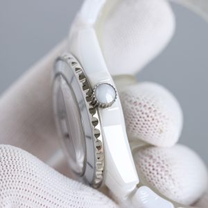 샤넬 J12 시계 화이트 오토메틱 38mm - 이미지 7