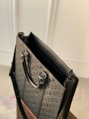Alternative view of 루이비* 삭 플라 NV M21866