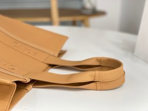 끌로에 우디백 라지 토트백 CHC23US382I60247-8 - 이미지 5