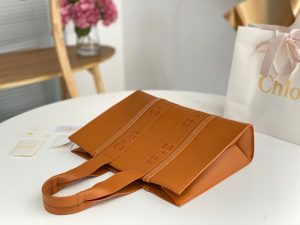끌로에 우디백 라지 토트백 CHC23US382I60247-7 - 이미지 4
