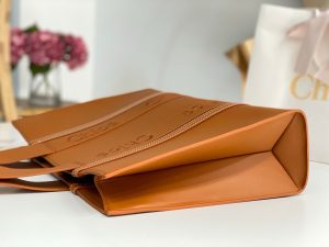 끌로에 우디백 라지 토트백 CHC23US382I60247-7 - 이미지 3