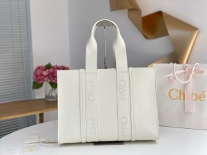 끌로에 우디백 라지 토트백 CHC23US382I60247-6