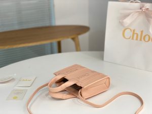 끌로에 우디백 미니 CHC22AP237I26 - 이미지 8