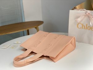 끌로에 우디백 라지 토트백 CHC23US382I60247
