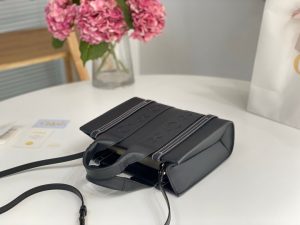 끌로에 우디백 미니 CHC22WS397I60247-2