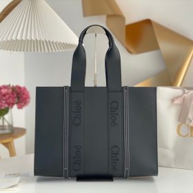 끌로에 우디백 라지 토트백 CHC23US382I60247-4