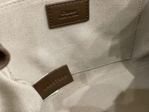 끌로에 우디백 스몰 CHC22WS397I60247-3 - 이미지 9