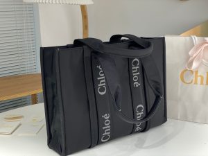 끌로에 우디백 라지 토트백 WS385