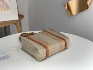 끌로에 우디백 미디엄 W0124-3