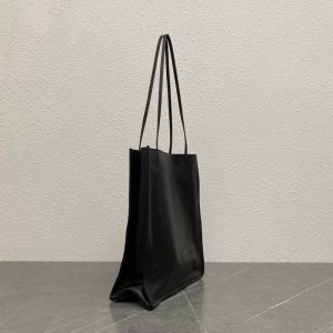 더 로우 투고 숄더백 W1779