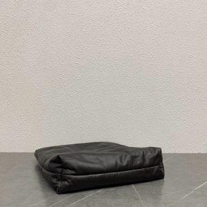 더 로우 핌 백 W1665