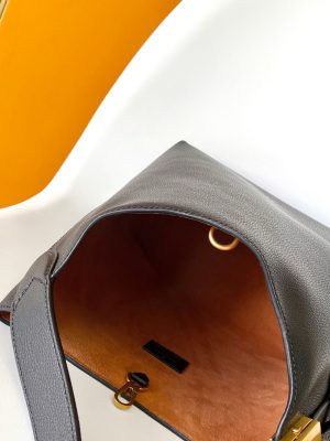 Alternative view of 루이비* 로우 키 호보 PM M25352