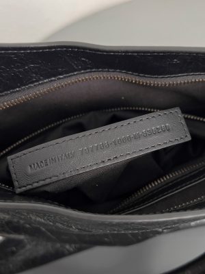 발렌시아가 르 시티백 미디엄 8230582 블랙 - 이미지 9
