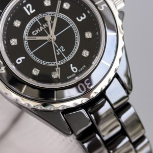샤넬 J12 시계 블랙 오토메틱 33mm - 이미지 4