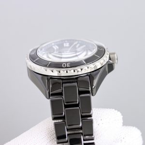 샤넬 J12 시계 블랙 아라비아 숫자 오토메틱 33mm - 이미지 6